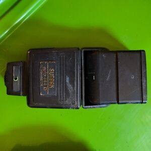 Sunpak auto 444 D shoe mount flash